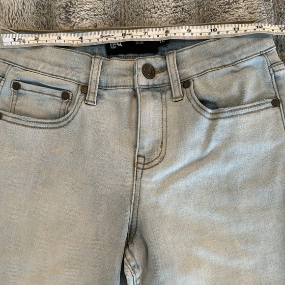 RSQ Girls' Light-Wash Straight Leg Jeans - Size 10 Slim - Picture 6 of 7